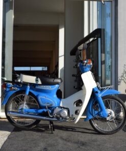 Alternative view of Honda C-50